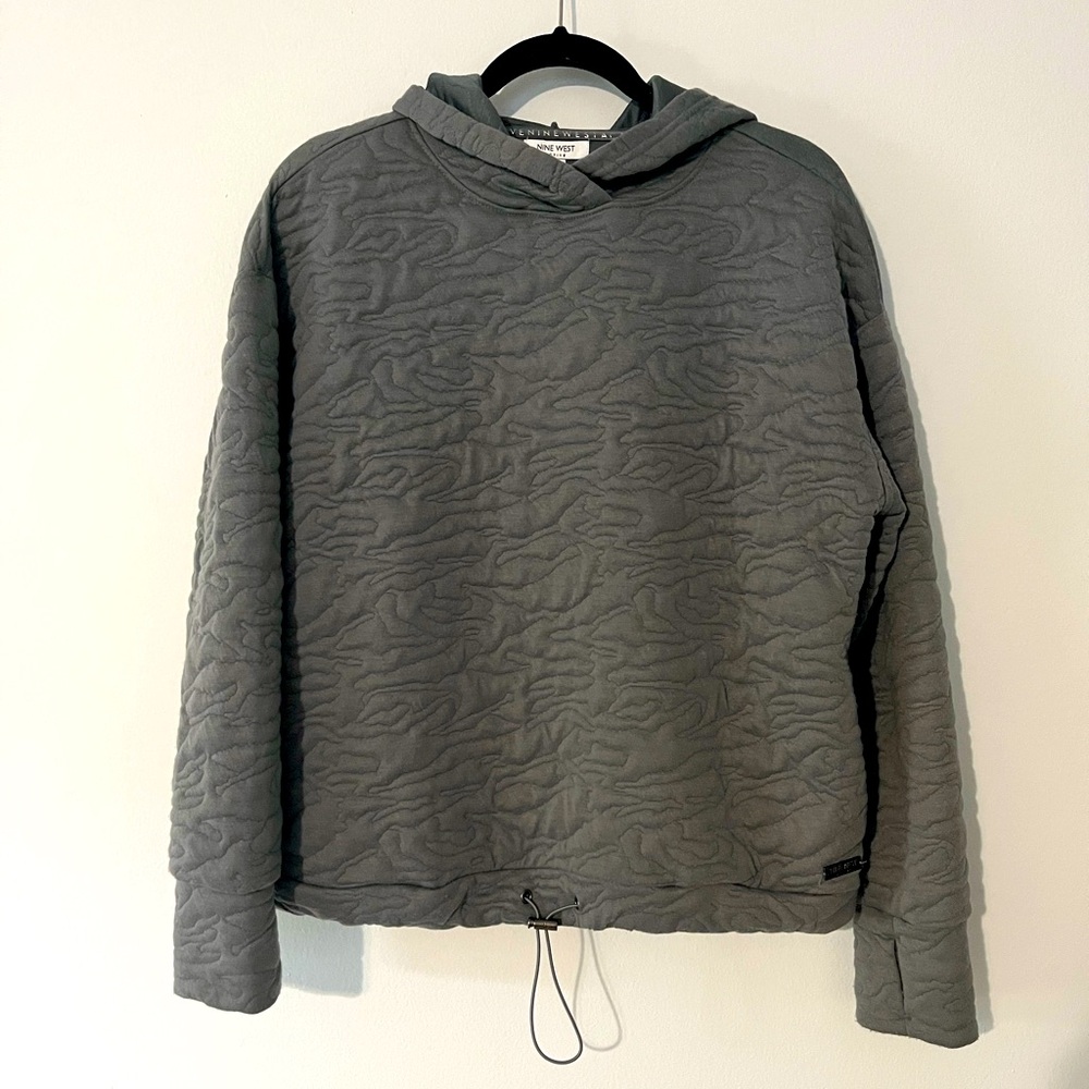 Nine West Active Hoodie‎ Size Medium